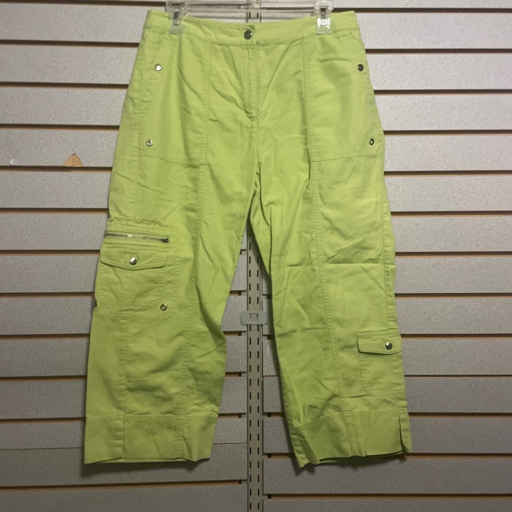 CHICOS Lime Green Cargo Capri Pants Cropped Cropped Pants Size 1